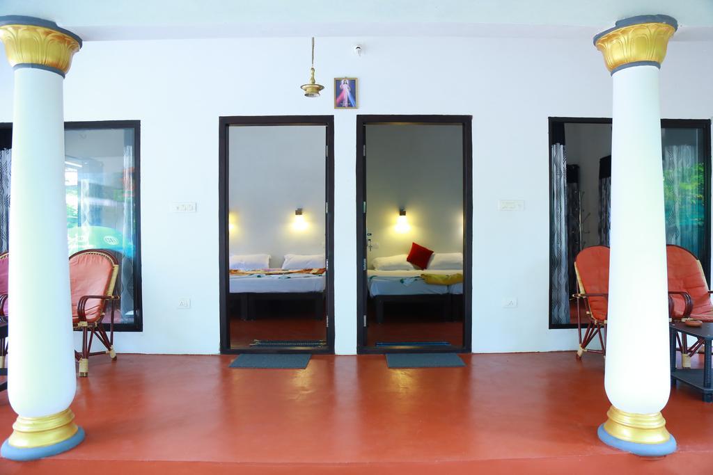 Marari John'S Beach Apartman Mararikulam Kültér fotó