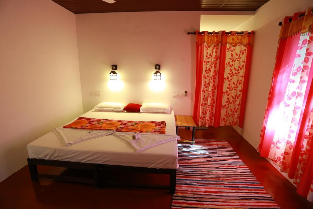 Marari John'S Beach Apartman Mararikulam Kültér fotó