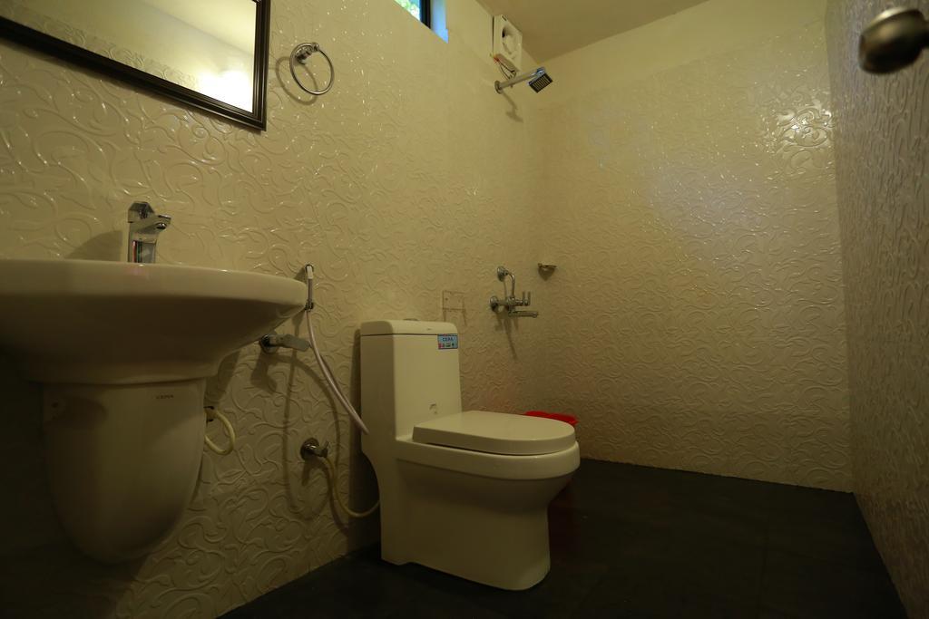 Marari John'S Beach Apartman Mararikulam Kültér fotó